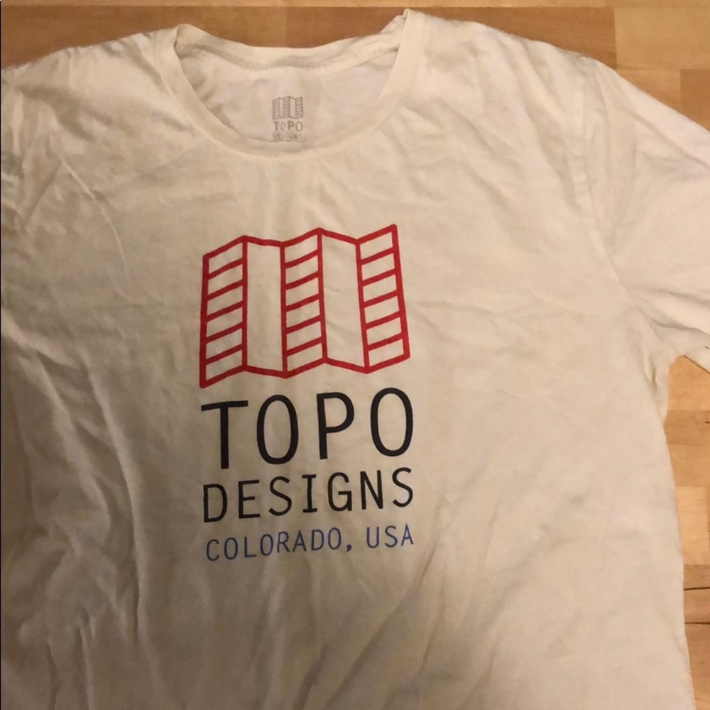 Topo design t shirt